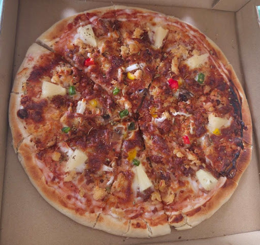 Hi Pizza Masjid Nyior Sebatang