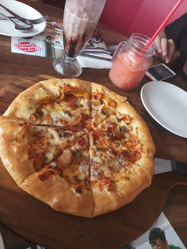 Pizza Hut Restaurant Tuaran Bypass