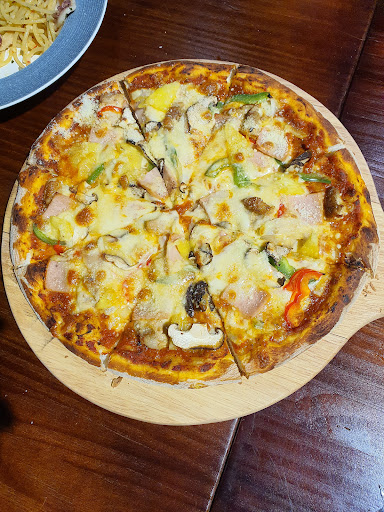 London Cafe & Bistro