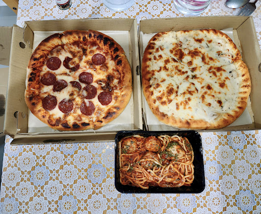 The Rizz Pasta, Grill & Pizza