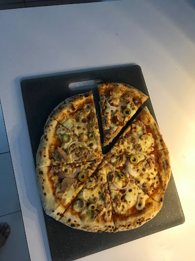Lunatique's Pizza