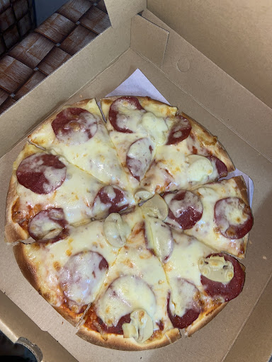 Delek hot pizza dan ais kepal