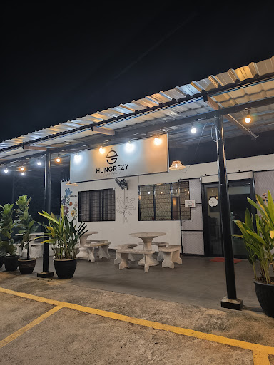 Hungrezy Cafe & Restaurant