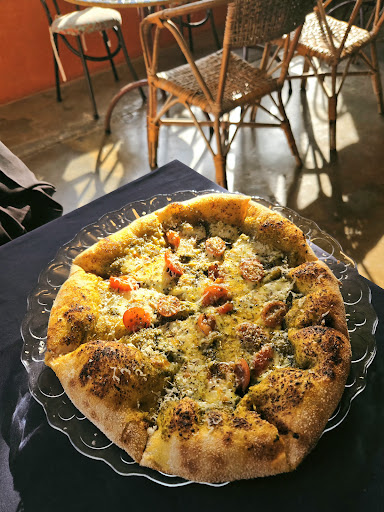 Oso Pizzeria Place