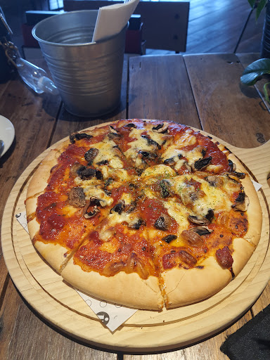 Bica & Co Courtyard Cafe