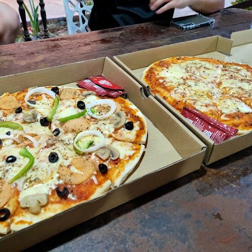 ISLAND PIZZA / 𝓟𝓮𝔃𝓪 𝓹𝓸𝓵𝓪𝓾